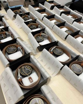 🎄Již tento víkend 3. Advent ✨ Stále hledáte ideální dárek, který opravdu potěší? 💡 Kvalitní česká ruční práce —...